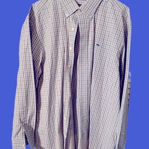Vineyard Vines Whale Shirt. Size large.